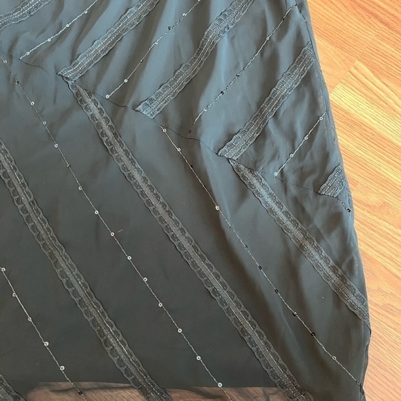 Black Patra Skirt - Picture 3 of 12